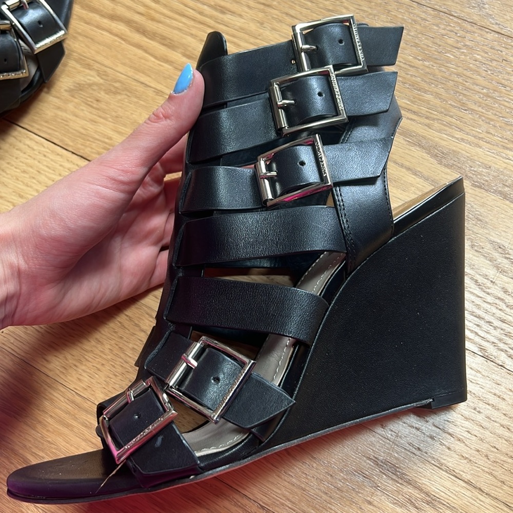 Vince Camuto Black Strappy Gladiator Wedge Sandals with Buckles – Size 8.5M - Picture 8 of 12